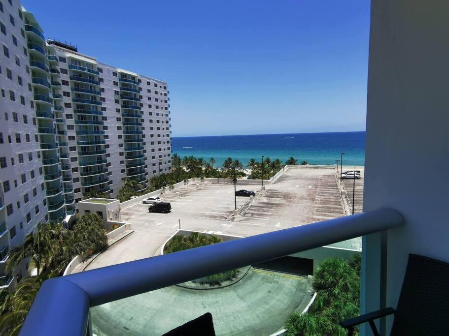 Luxury Stylish Oceanfront 2 Bedroom 2 Bathroom In Hollywood Fl Dış mekan fotoğraf