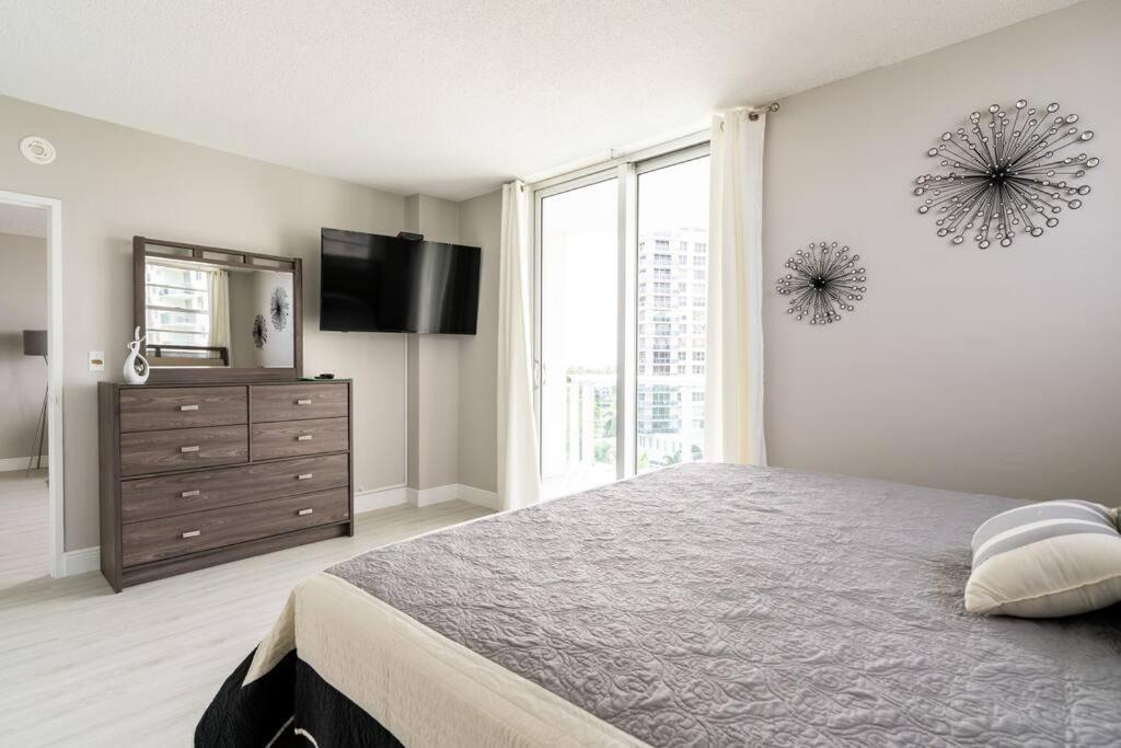 Luxury Stylish Oceanfront 2 Bedroom 2 Bathroom In Hollywood Fl Dış mekan fotoğraf